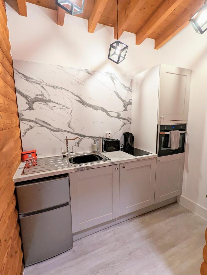 Kaoglen Squirrel Drey-Hot Tub-Pet Friendly-Perth Balnald Exterior foto