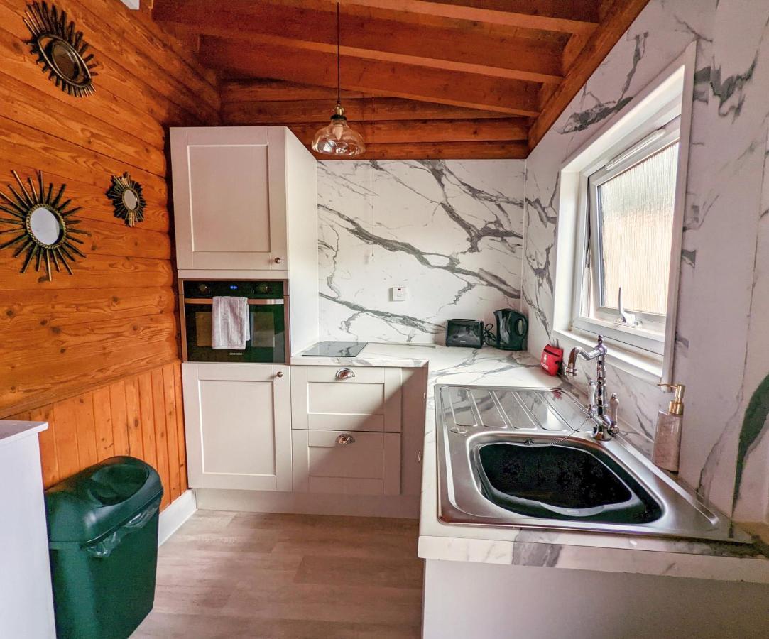 Kaoglen Squirrel Drey-Hot Tub-Pet Friendly-Perth Balnald Exterior foto
