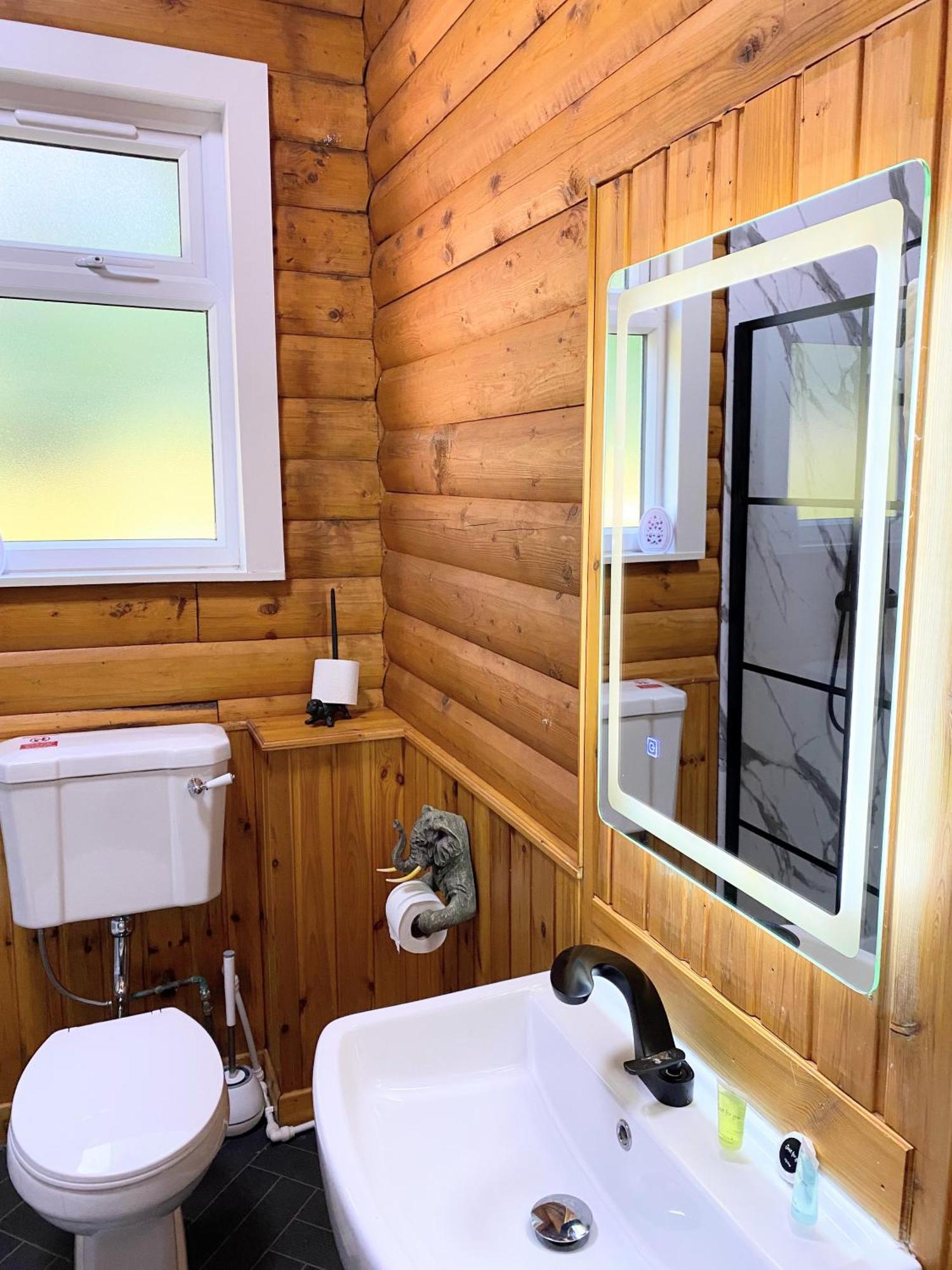 Kaoglen Squirrel Drey-Hot Tub-Pet Friendly-Perth Balnald Exterior foto